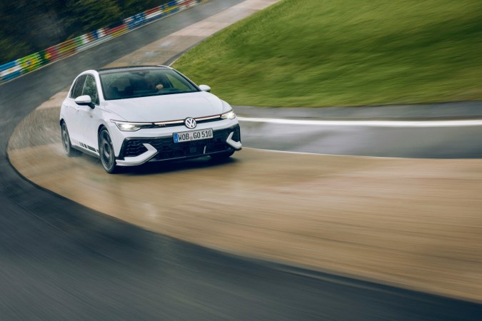 Volkswagen reveló el Golf GTI Clubsport 2025, el más potente de la línea