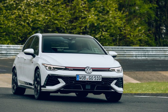 Volkswagen reveló el Golf GTI Clubsport 2025, el más potente de la línea