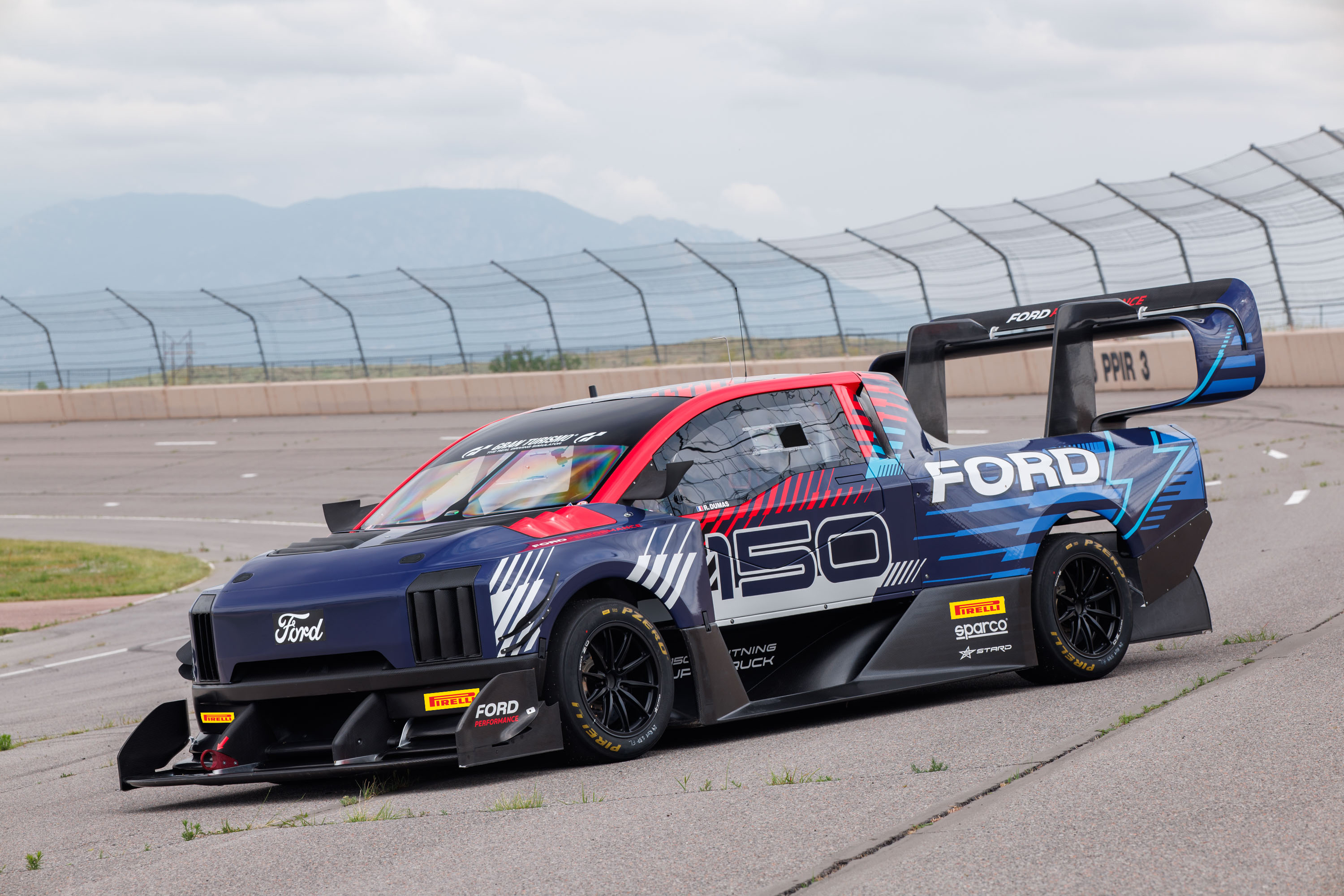 El Ford F150 Lightning EV "Demonstrator" está lista para el Pikes Peak