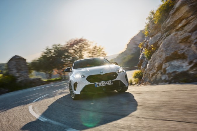 BMW presenta el Serie 1 2025, el compacto premium del mercado