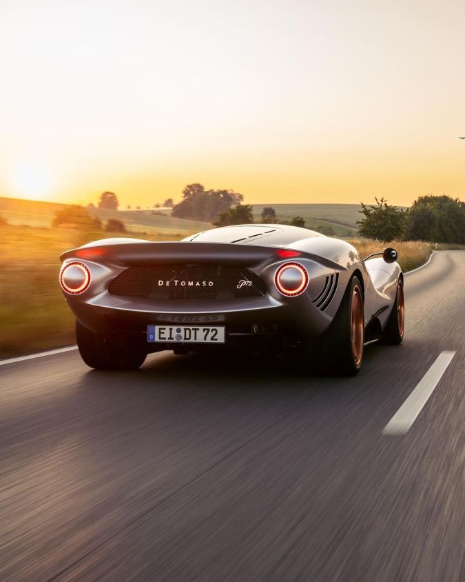 De Tomaso P72