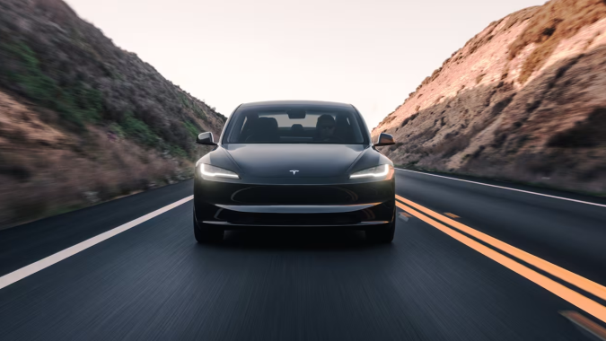 ¿Cuál es el Tesla más barato y qué ofrece?