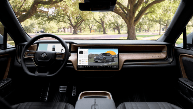 Rivian actualizó sus modelos R1T y R1S y ahora tienen más de 1,000 hp