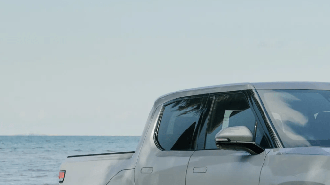 Rivian actualizó sus modelos R1T y R1S y ahora tienen más de 1,000 hp