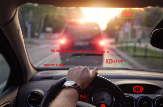 10 características de seguridad revolucionarias en autos modernos