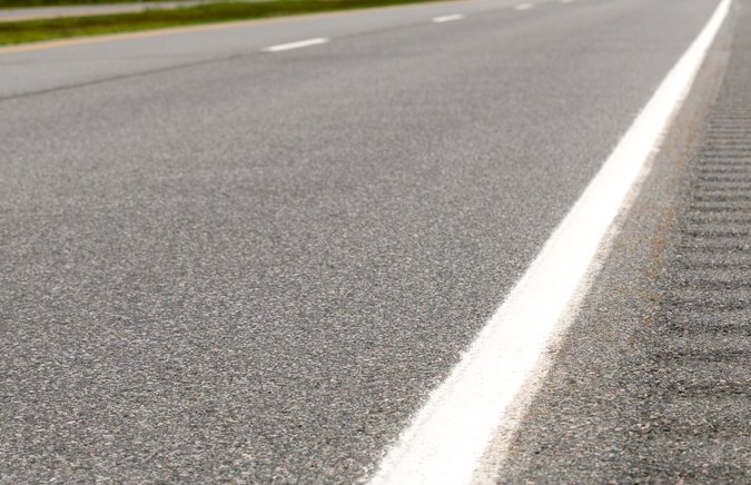 Qué son las bandas sonoras en la carretera y para qué sirven