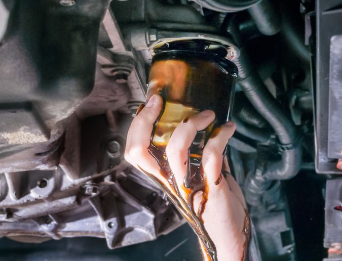 Trucos para desatascar un filtro de aceite y prevenir que no ocurra