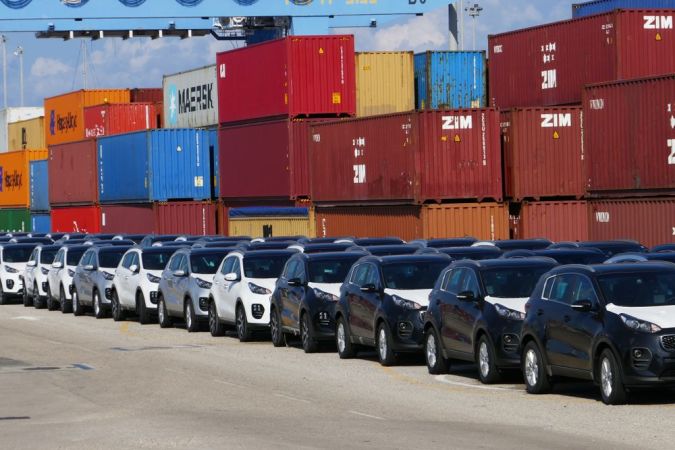 China ofrece insólito "trueque" para bajar aranceles en sus autos