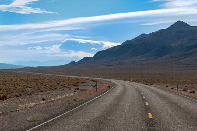 Qué son las bandas sonoras en la carretera y para qué sirven