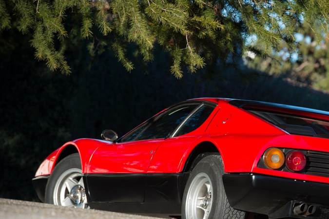 A prisión: famoso mecánico estafaba a coleccionistas de Ferrari