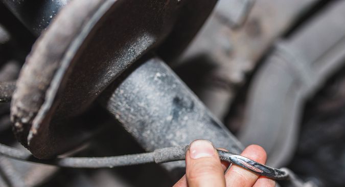 Luces de freno funcionan, pero no las traseras: diagnóstico y reparación