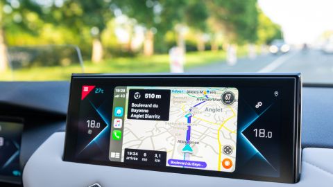 Evita multas: configura Waze para recibir alertas de radares y controles