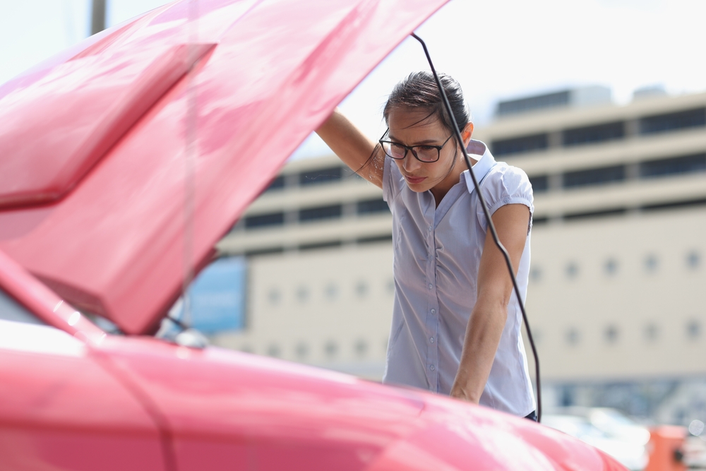 Qué hacer si el capó del carro no abre: diagnóstico y soluciones