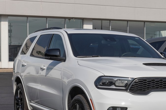 Falla técnica: Chrysler retira más de 211,000 SUVs y camionetas del mercado