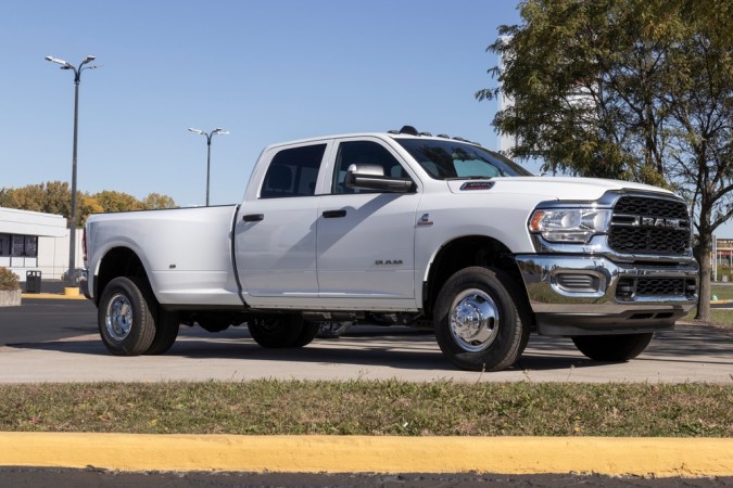 Falla técnica: Chrysler retira más de 211,000 SUVs y camionetas del mercado