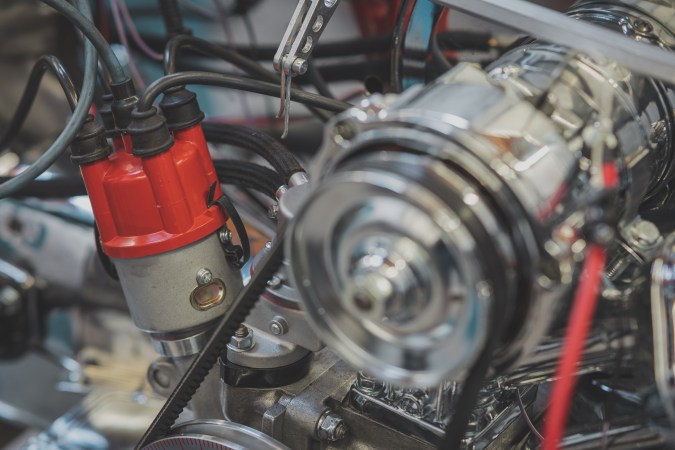Qué es el distribuidor del auto y cómo funciona