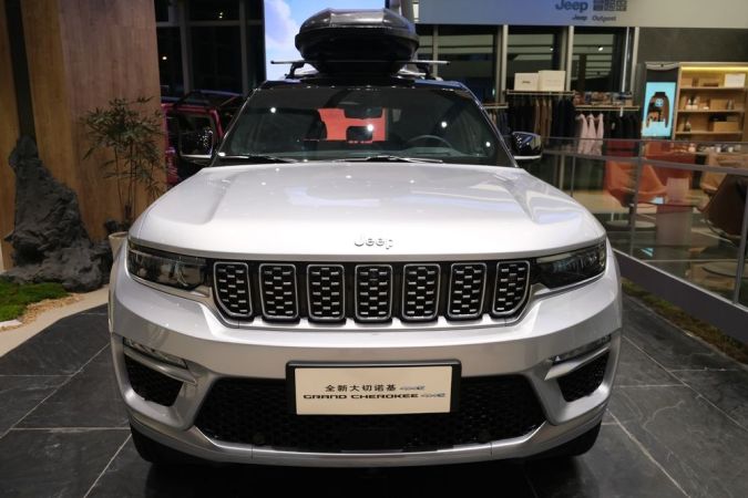 Jeep podría relanzar una de sus SUV emblemáticas en 2025