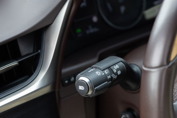 Luces de freno funcionan, pero no las traseras: diagnóstico y reparación