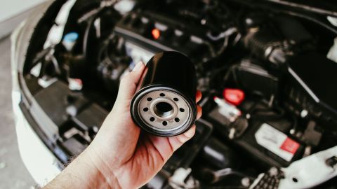 Trucos para desatascar un filtro de aceite y prevenir que no ocurra
