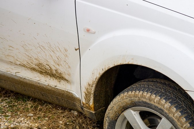 Cómo rescatar tu vehículo de una zanja: consejos y herramientas