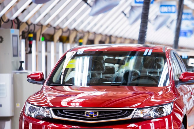 Por qué comprar un auto eléctrico chino ahora será más caro