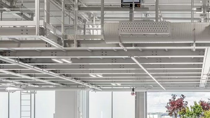 Ferrari inaugura el E-Building la sede del primer auto eléctrico de la marca