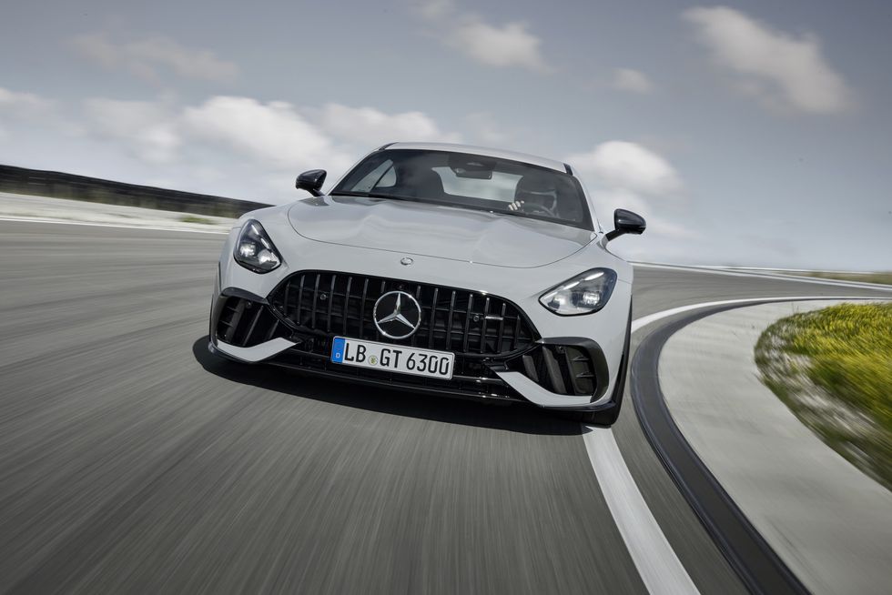 2025-mercedes-amg-gt63-pro-4matic