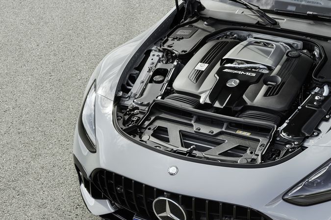 2025-mercedes-amg-gt63-pro-4matic