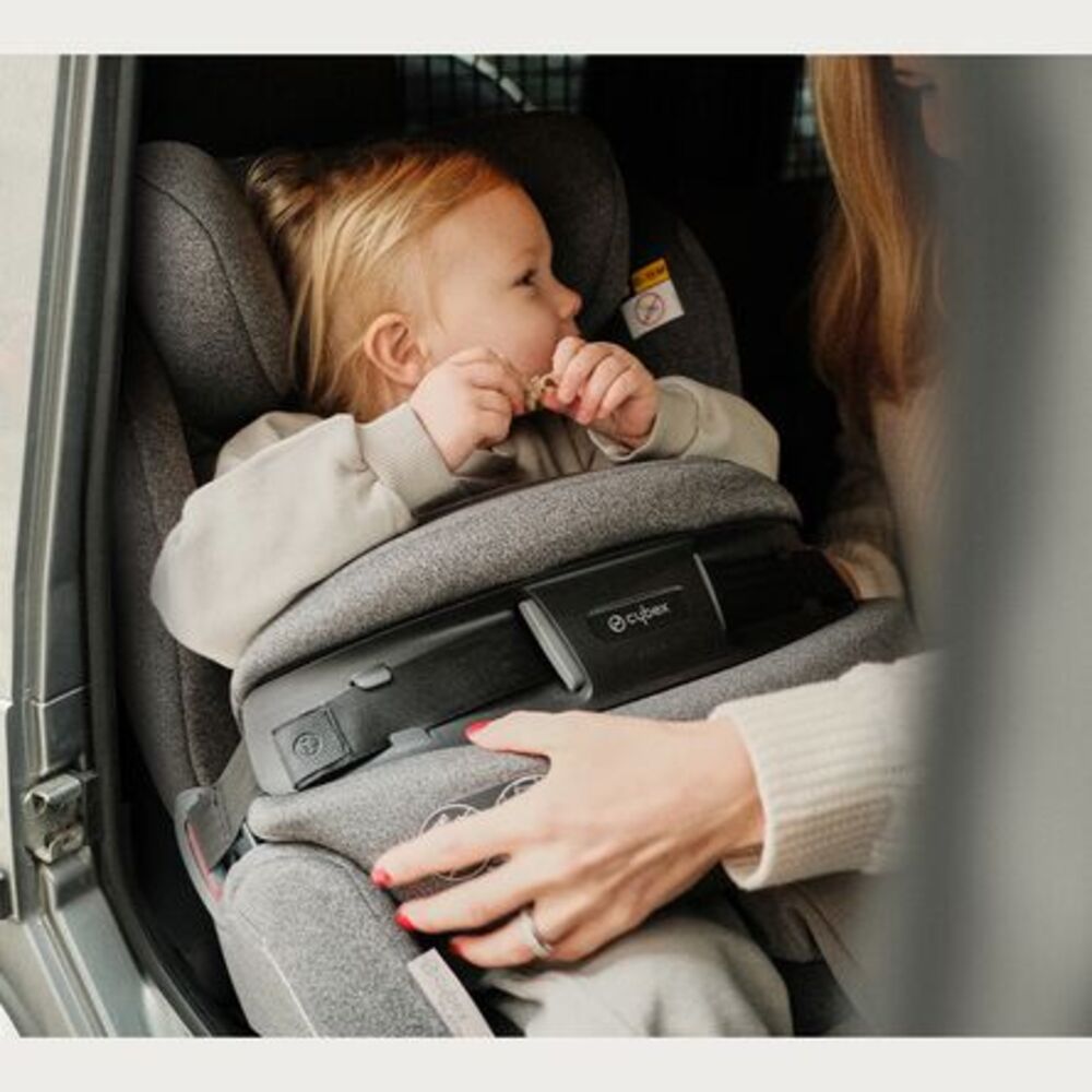 Seguridad al máximo: silla para niños con airbag incorporado