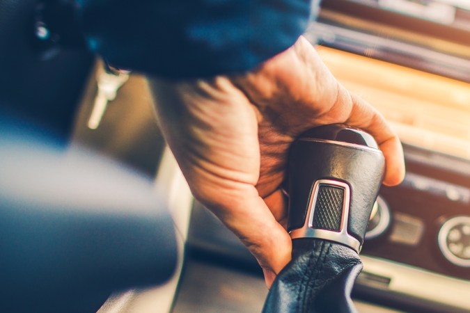 Conducir con marchas largas: qué saber y cuándo es recomendable