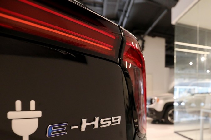 China se atreve con la gama premium y lanza un "Rolls-Royce"