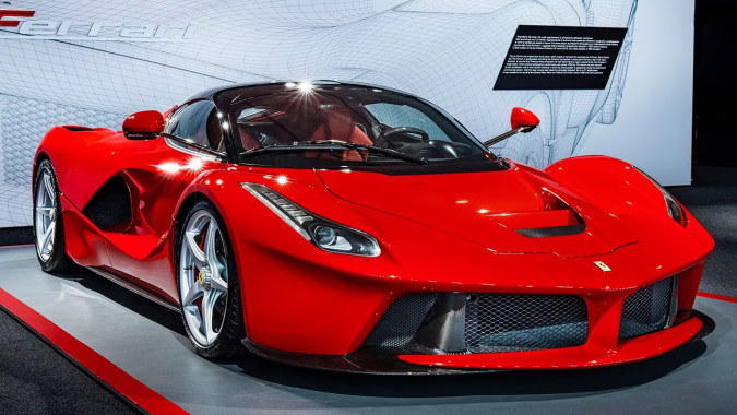 Top 10 de los autos que manejan los futbolistas
