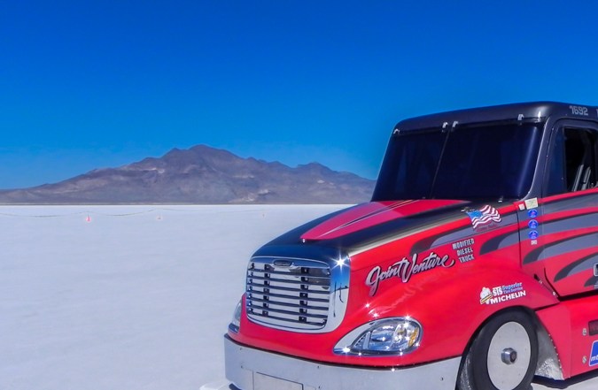 Joint Venture: el camión más rápido del mundo con 4,000 caballos