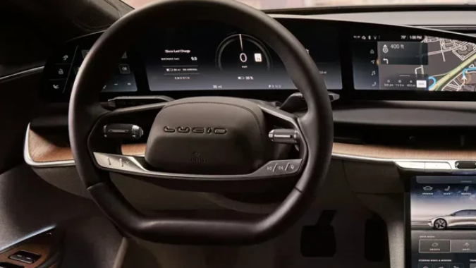 Lucid Air 2025: mejoras en rendimiento y eficiencia