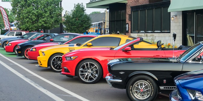 ¿Cuáles son los autos que más generaciones tienen?