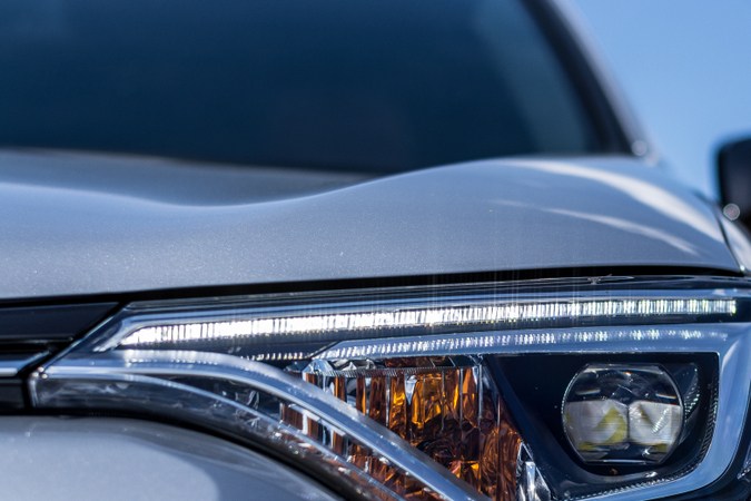 El auto más vendido de Toyota cambia estéticamente para 2025