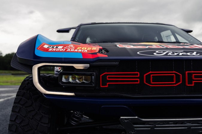Ford presenta el Raptor T1: su arma secreta para el Rally Dakar