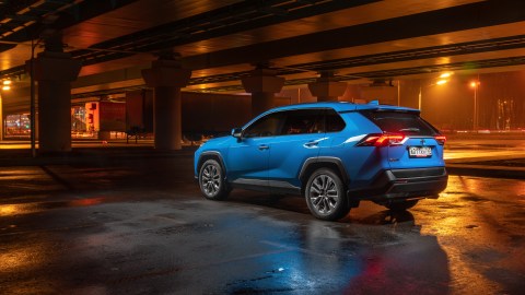 El auto más vendido de Toyota cambia estéticamente para 2025