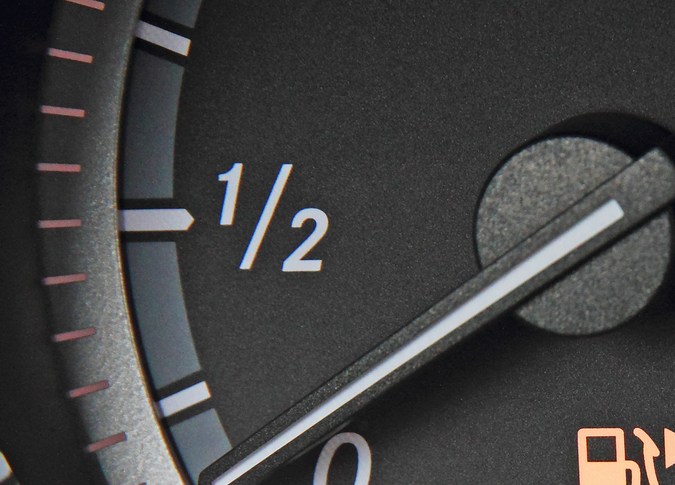 3 consejos para llegar a la gasolinera si conduces con la reserva