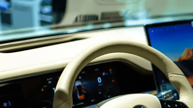 Denza Z9: mitad chino, mitad alemán y con casi 1.000 caballos