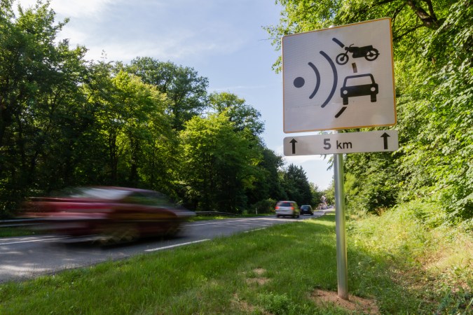 isa asistente límites de velocidad