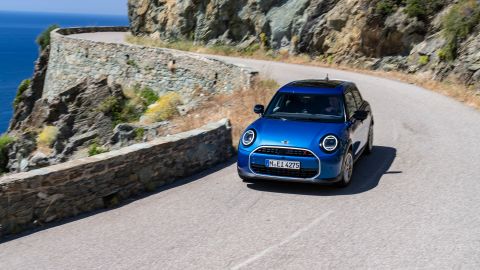 Mini Cooper S 2025: nuevas actualizaciones para más diversión