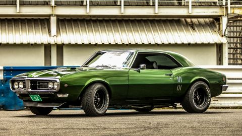 Muscle cars vs autos deportivos: la comparación definitiva