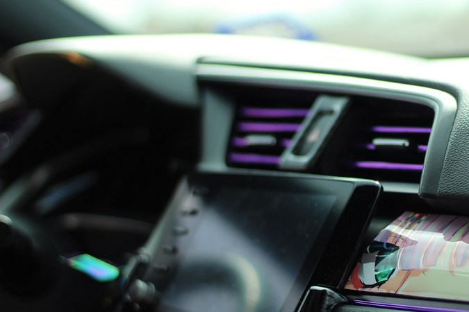 Accesorios que harán lucir a tu auto 10 años más moderno