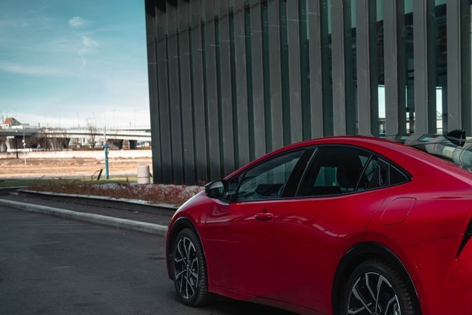 Las 5 razones definitivas para comprar un SUV híbrido en 2024