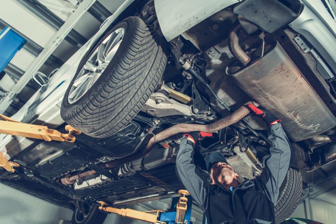 Ремонт выхлопной трубы автомобиля без сварки