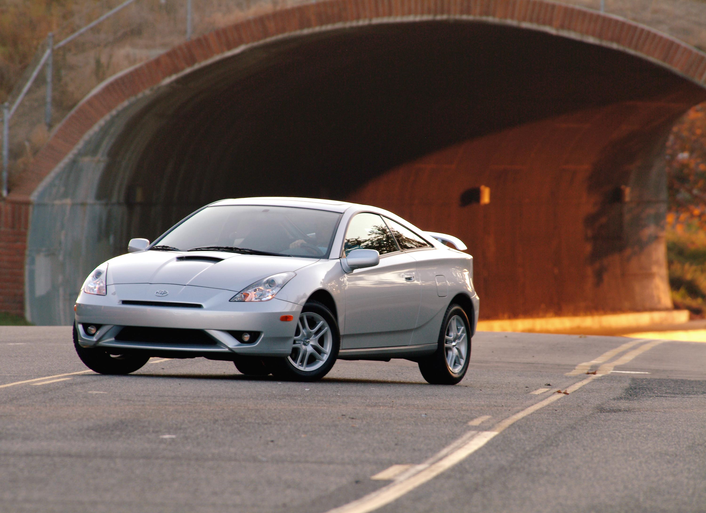 Toyota se prepara para la vuelta del icónico Celica en 2025