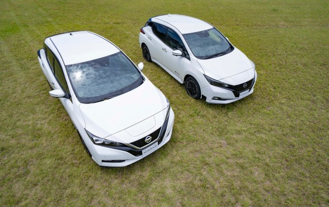 Nissan innova el mercado automotor con una pintura especial