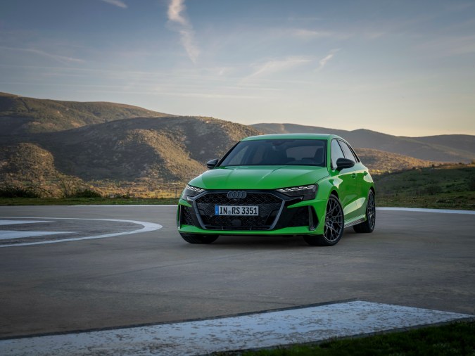 Audi RS3 2025: más deportivo y mejor confort