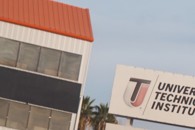 Dodge anuncia el tan esperado precio del Charger Daytona